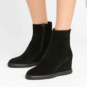 AQUATALIA Women's Calista Suede Wedge Zipper Booties Black Size 9.5 ITALY